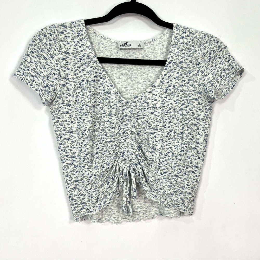 Hollister White Blue Floral Print V Neck Crop Top with Tie at waist Sz Small